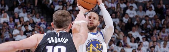 bty-一年前库里抢七50分斩杀国王 现在勇士靠什么赢？