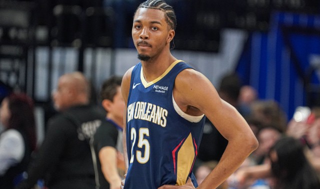 b体育官网-状态一般！特雷·墨菲21中7&amp;三分14中5 得到22分4板5助1断1帽